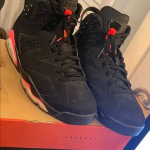 Jordan retro 6’s black infrared